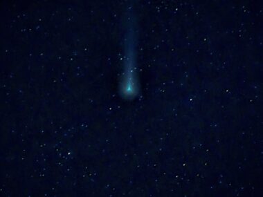 Perfect Comet Spiral Offers Watch of Wintry Snowball at Its Core